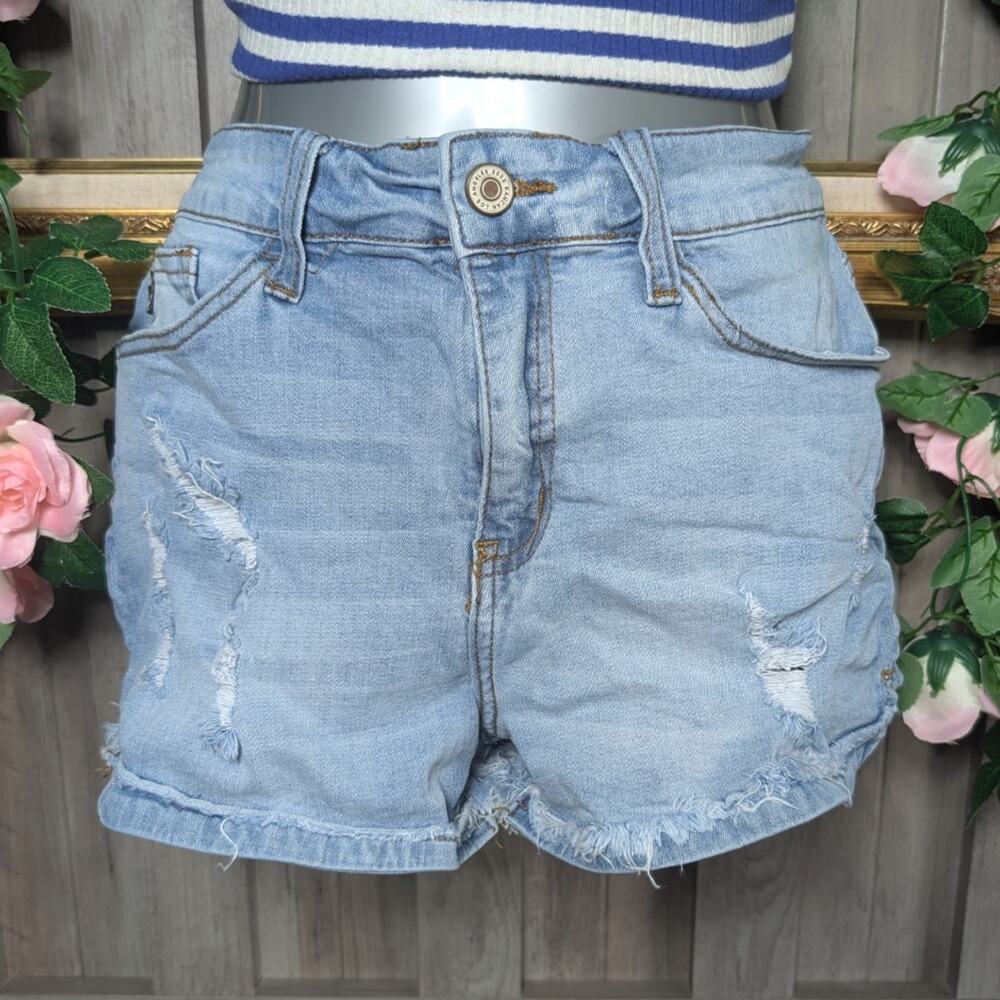 Kancan Womens Denim Shorts Light Wash Distressed Pockets Size 7/27 Blue